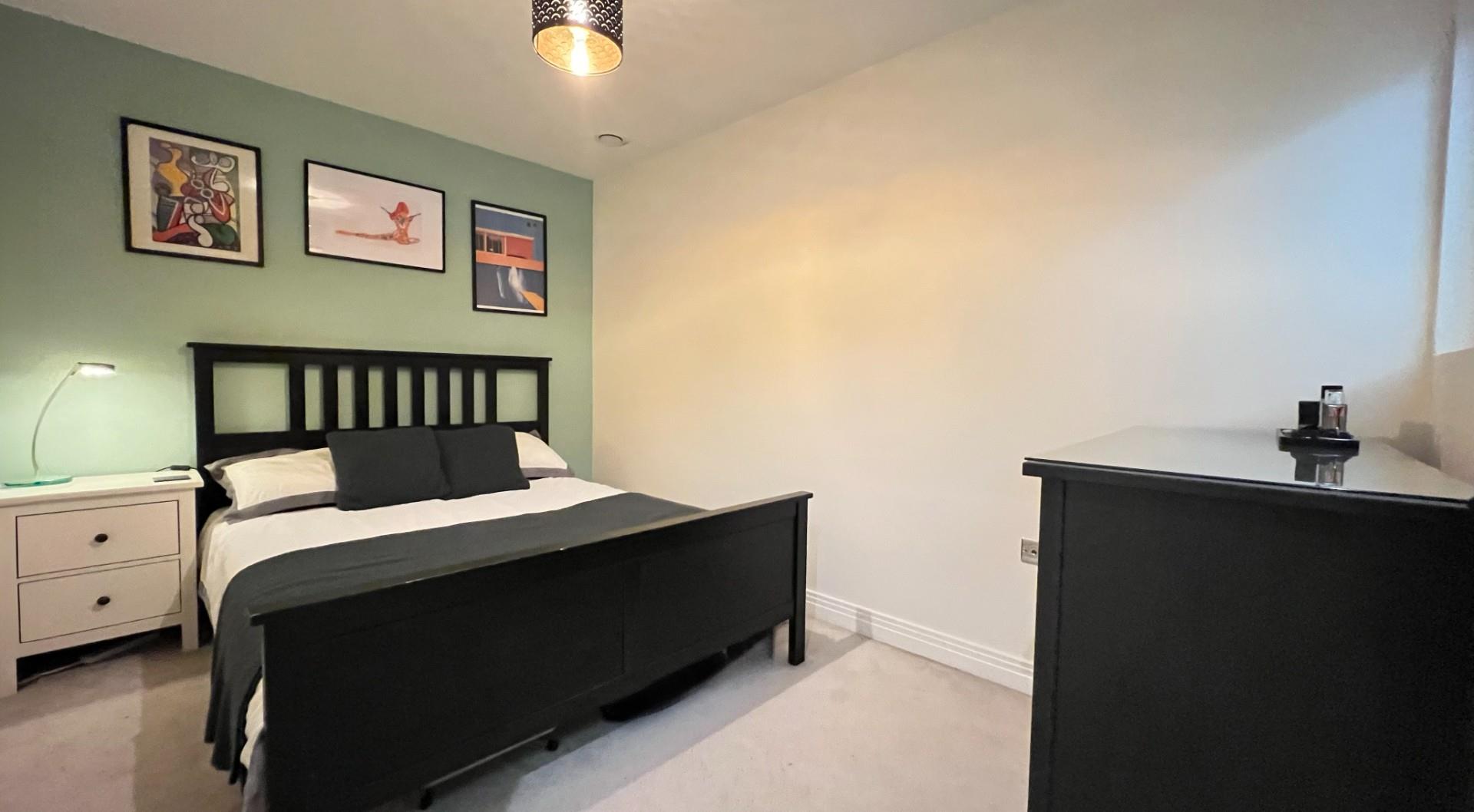 Flat Falcon Way in Welwyn Hatfield