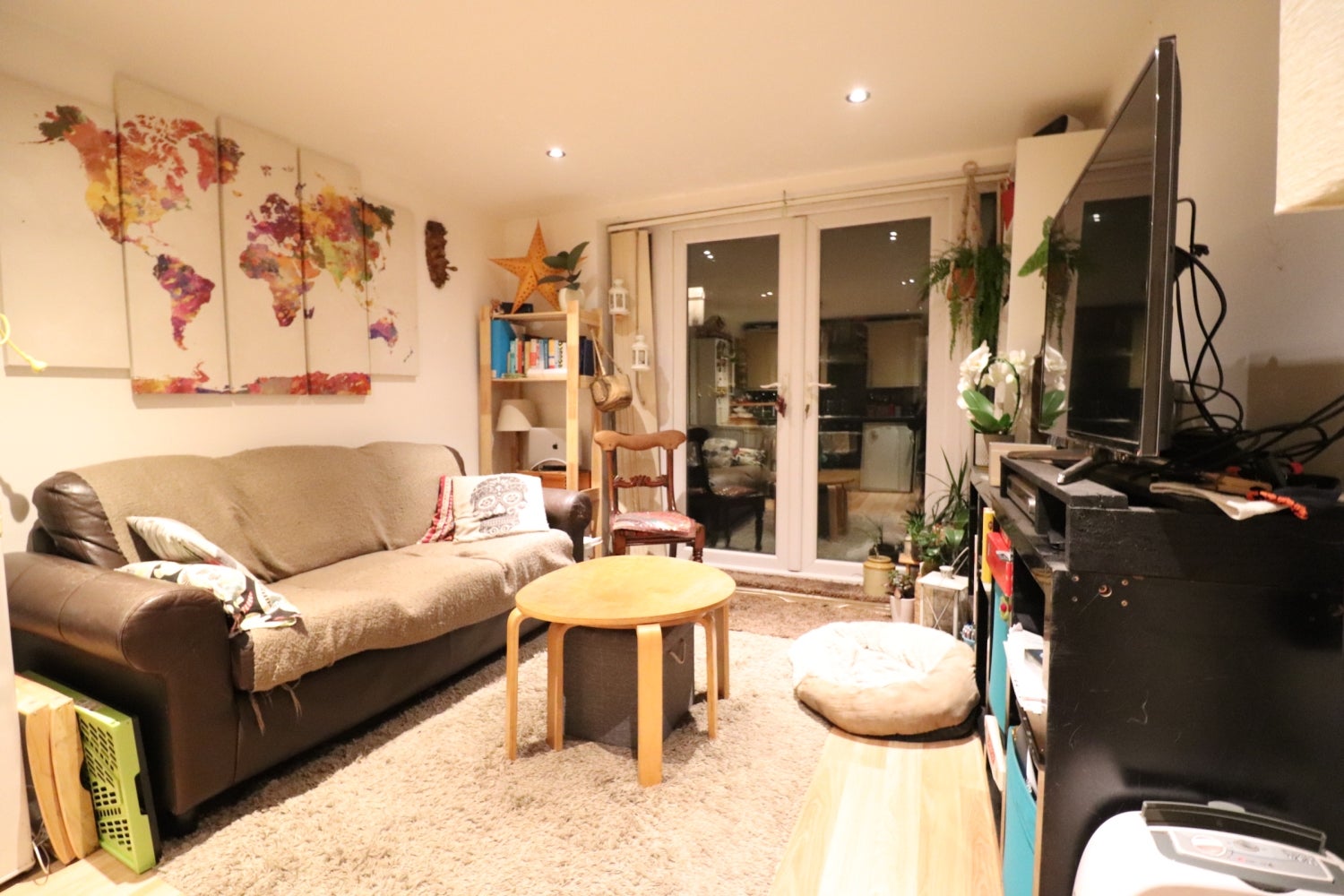 Flat Claude Road in Cardiff