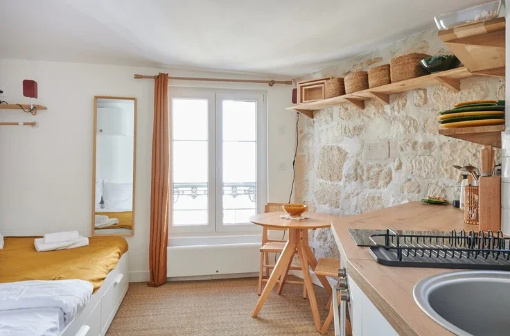 Flat Rue de Calais in Paris