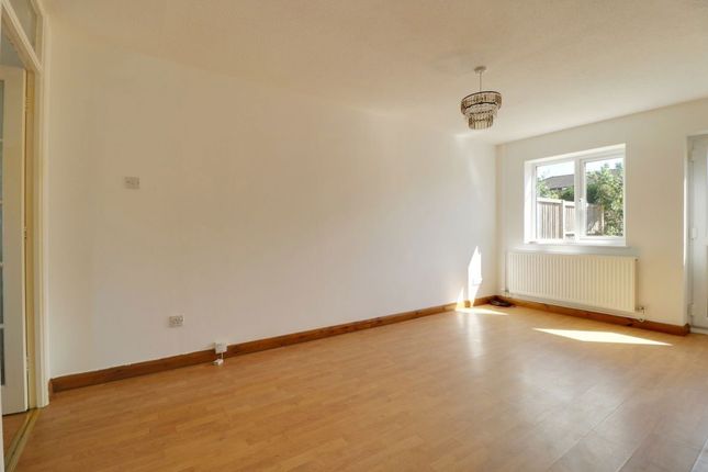 House Balfour Close in Hereford