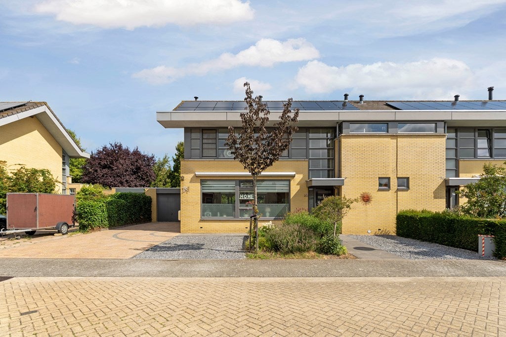 Huis De Klencke 33 in Lelystad