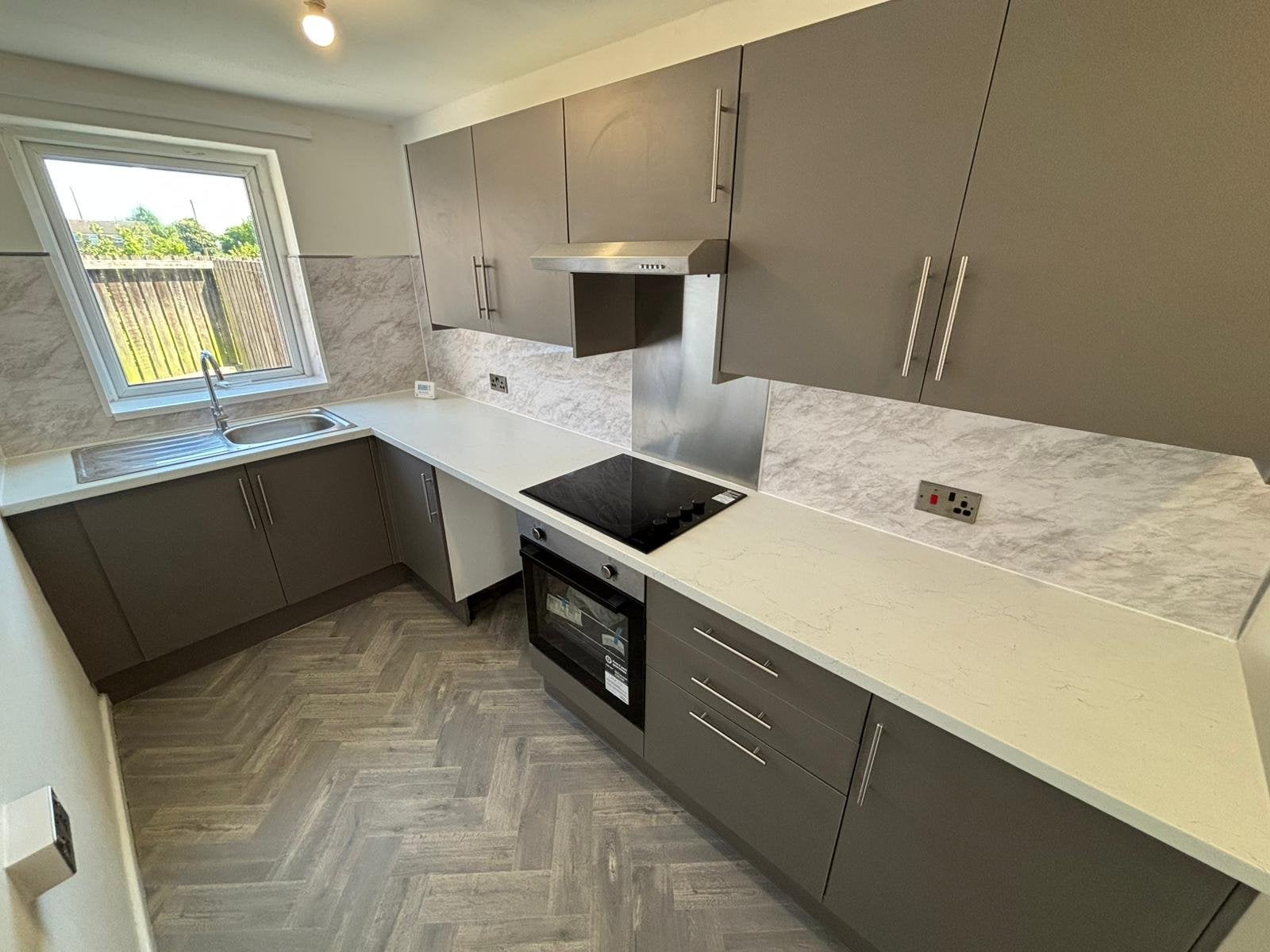 House Ilchester Close in Hull