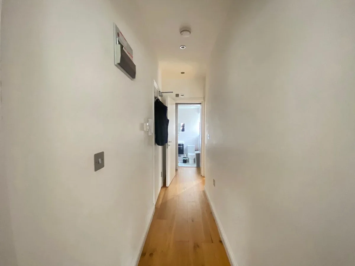 Flat Beaconsfield Road in Greater London