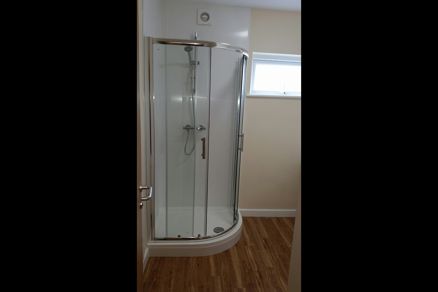 Room Tutbury Road in East Staffordshire