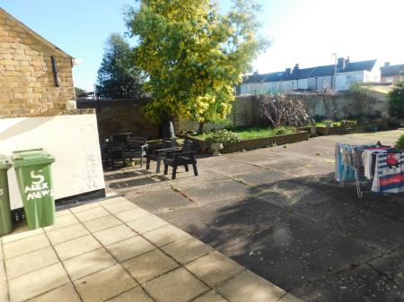 Flat Alexandra Road in Borough of Swale