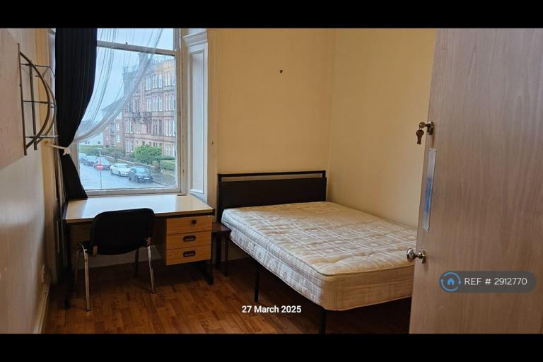 Flat Herschell Street in Glasgow