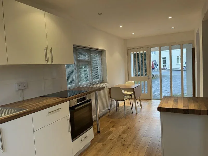 Flat New Farm Avenue in Greater London