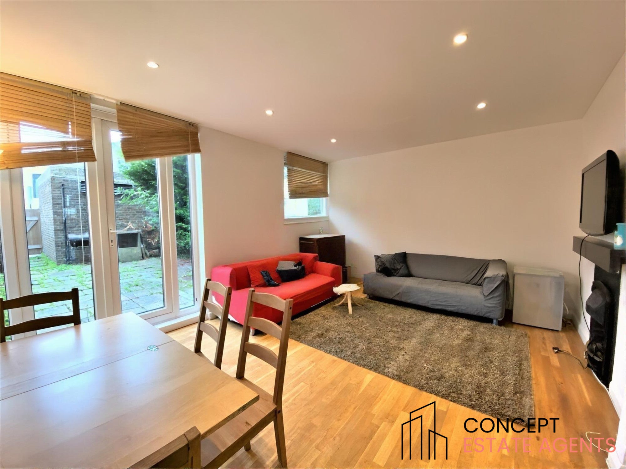 Flat Fenwick Place in Greater London
