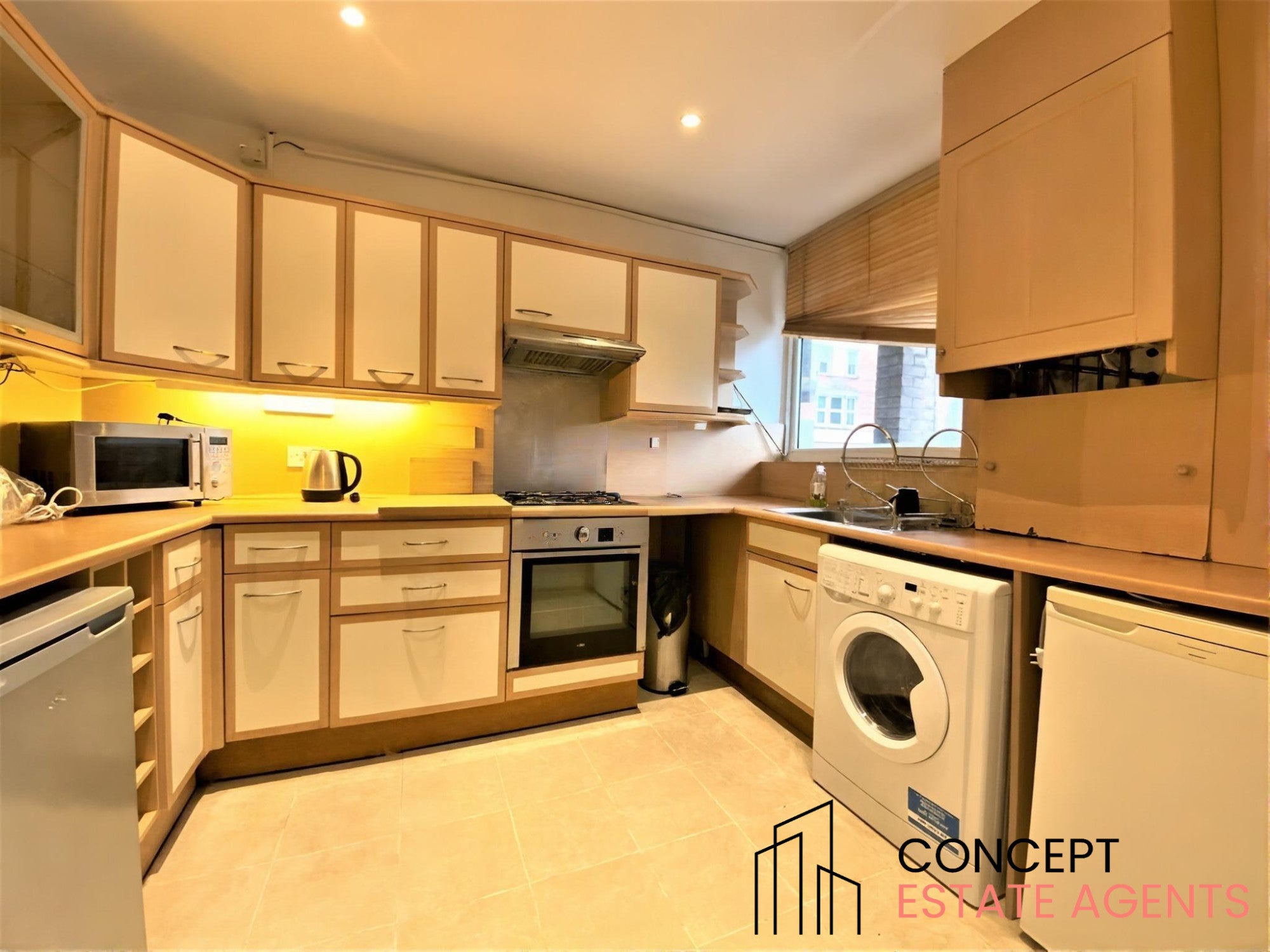 Flat Fenwick Place in Greater London