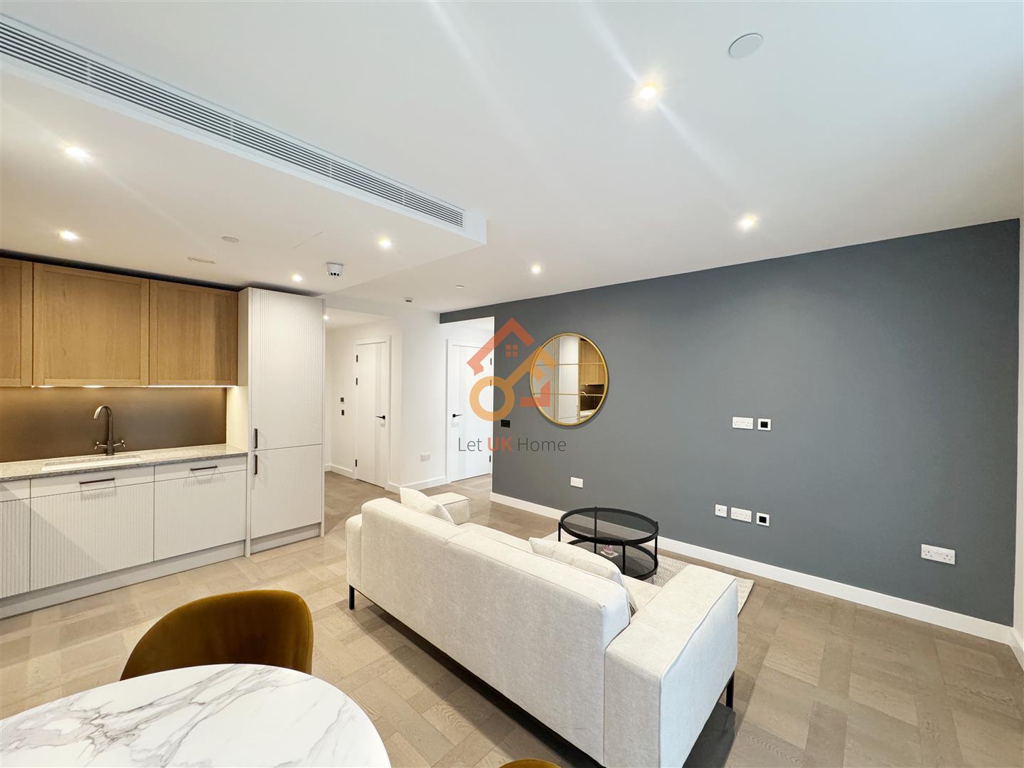 Flat Pennington Quay Walk in Greater London