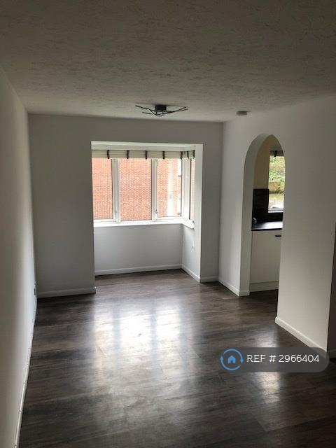 Flat Westwood Court in Eastleigh