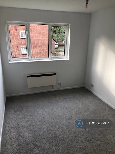 Flat Westwood Court in Eastleigh