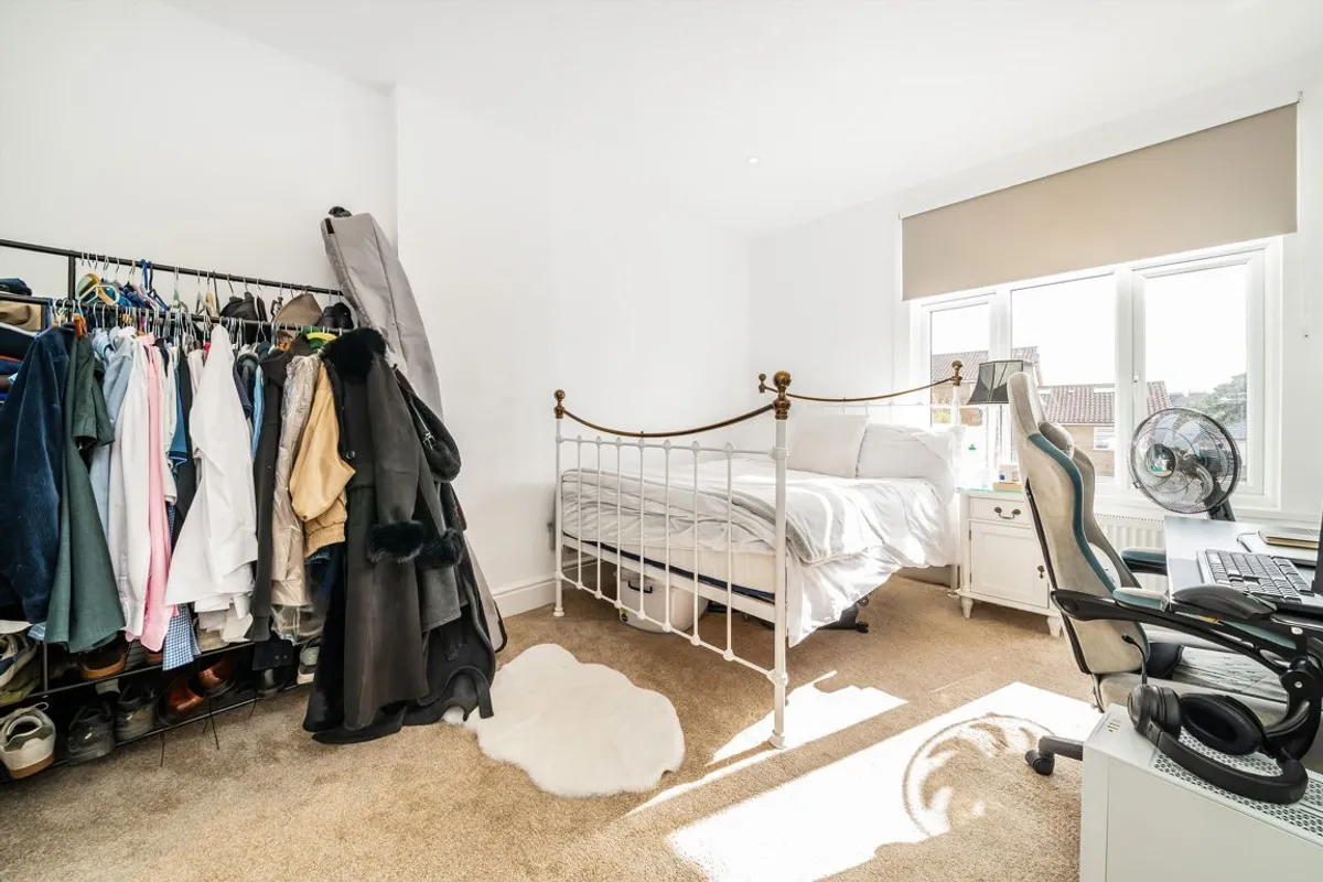 House Cuckoo Lane in Greater London