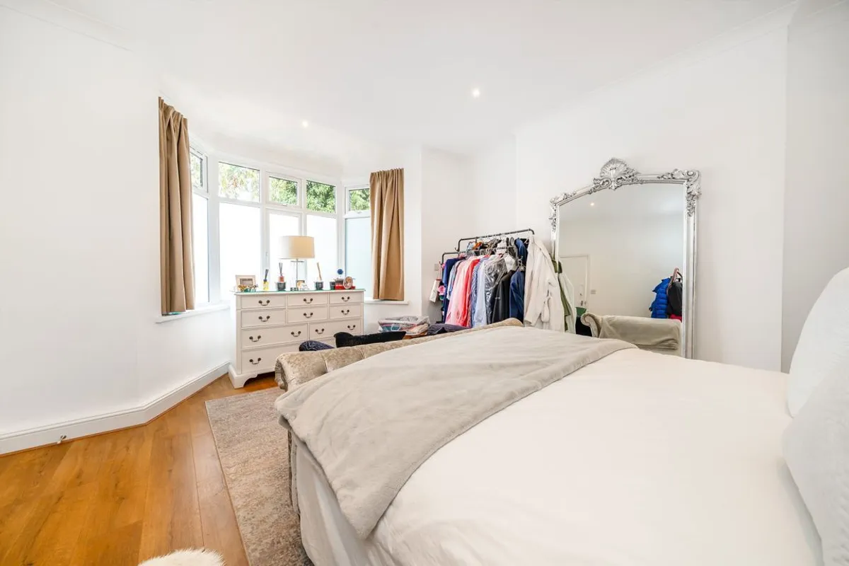 House Cuckoo Lane in Greater London