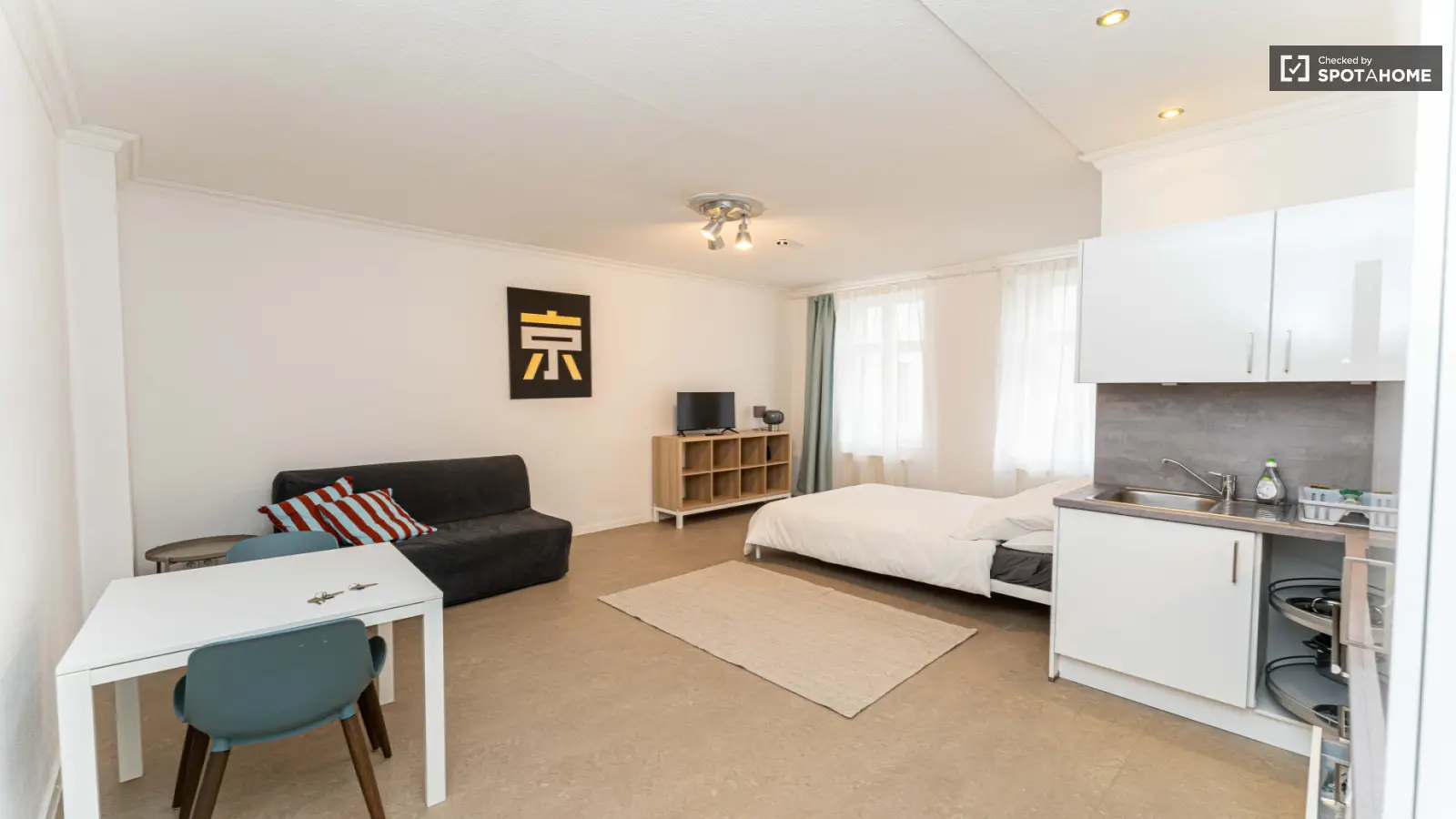 Wohnung Jablonskistraße in Berlin