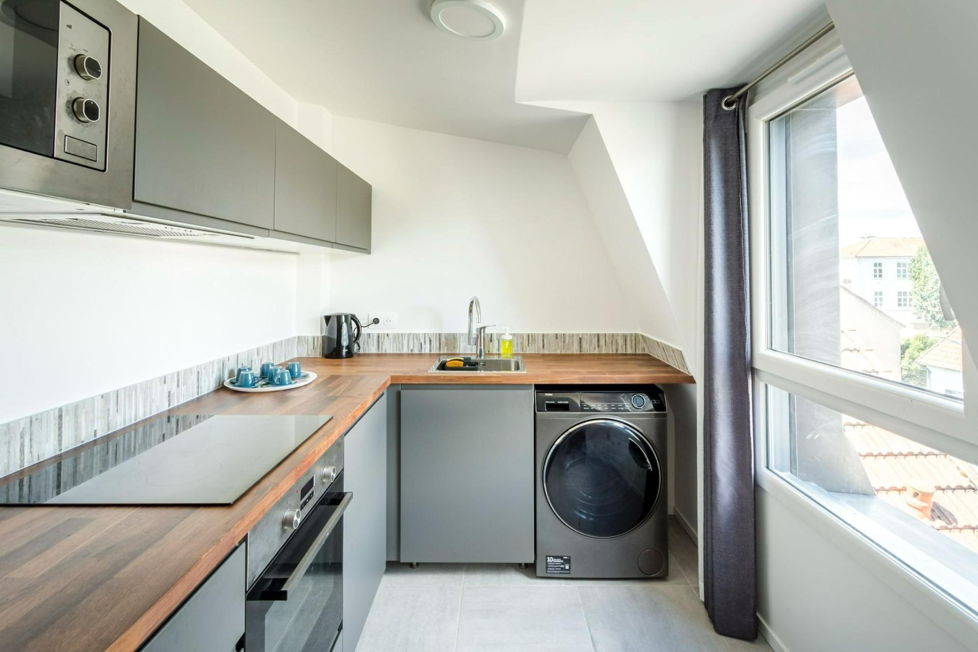 Room Rue Camille Desmoulins in Choisy-le-Roi