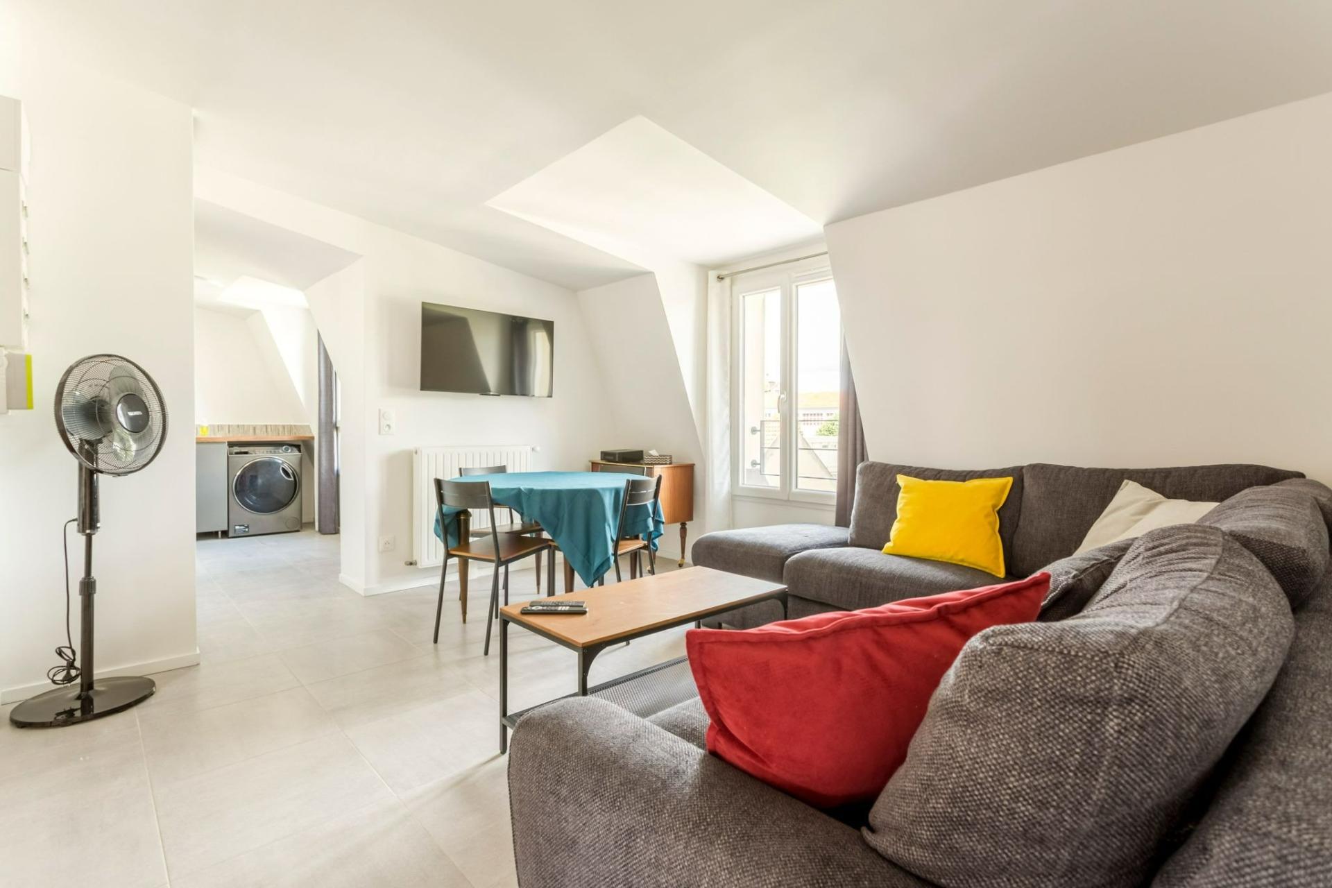 Room Rue Camille Desmoulins in Choisy-le-Roi