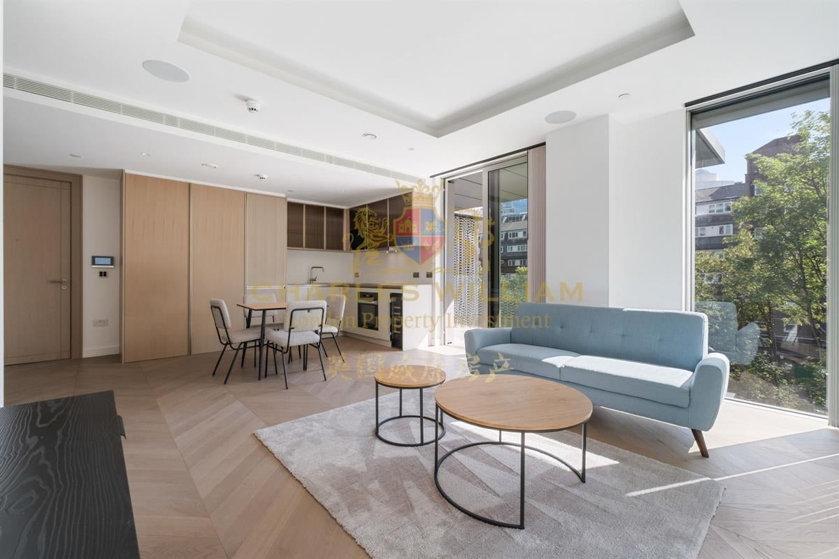 Flat St Clare Street in City of London