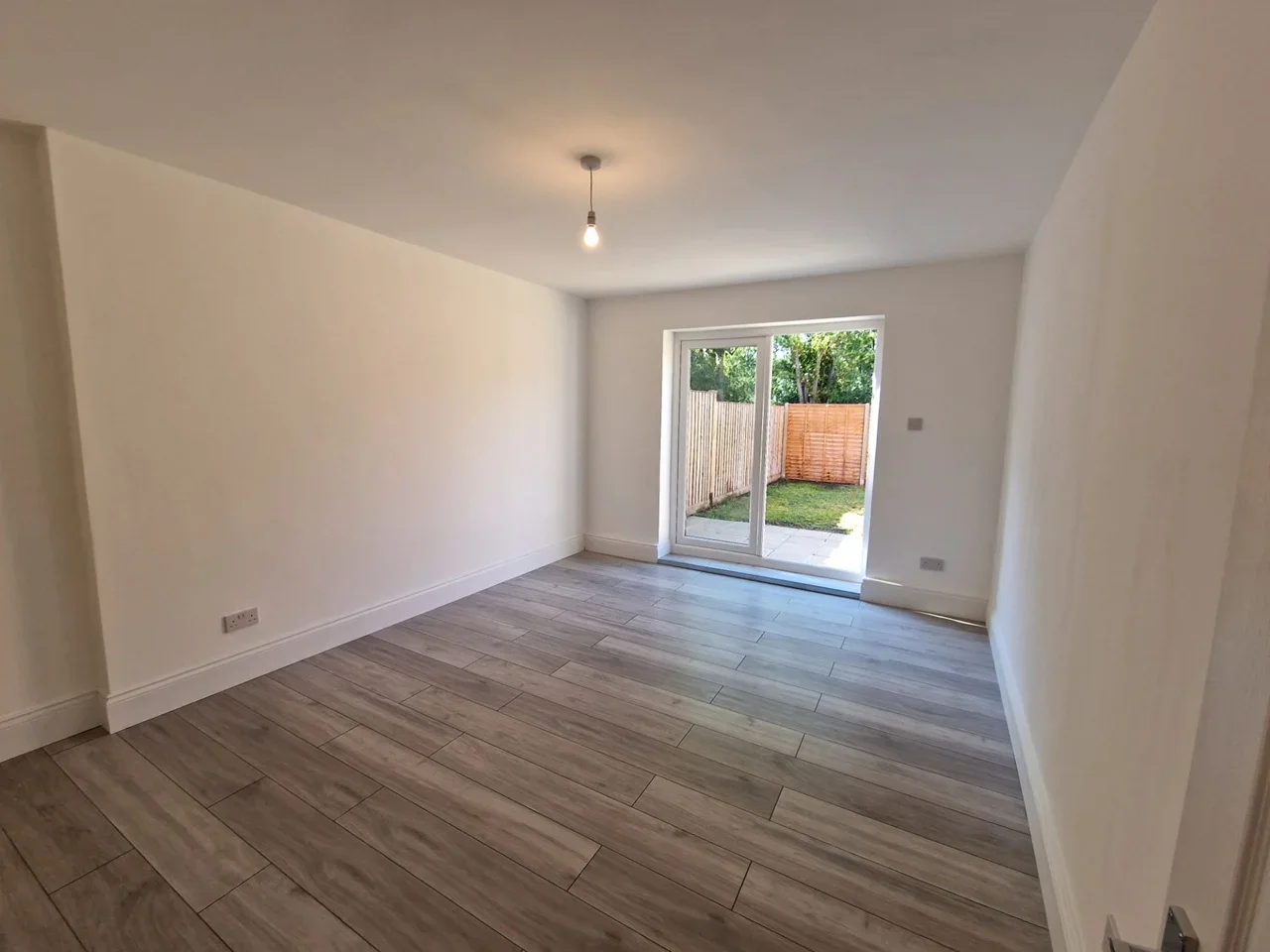 Flat Baldry Gardens in Greater London