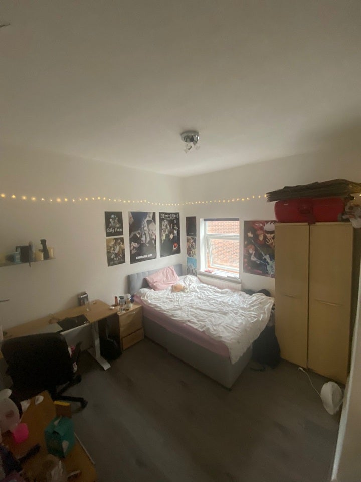 Room Moss Lane East in Manchester