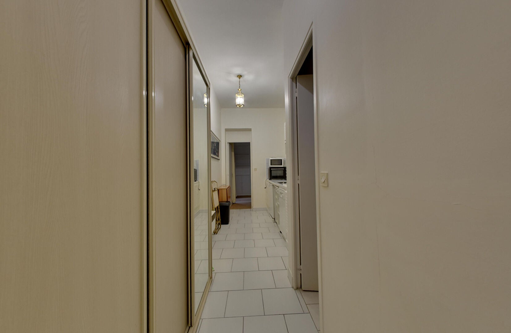 Flat Rue des Archives in Paris