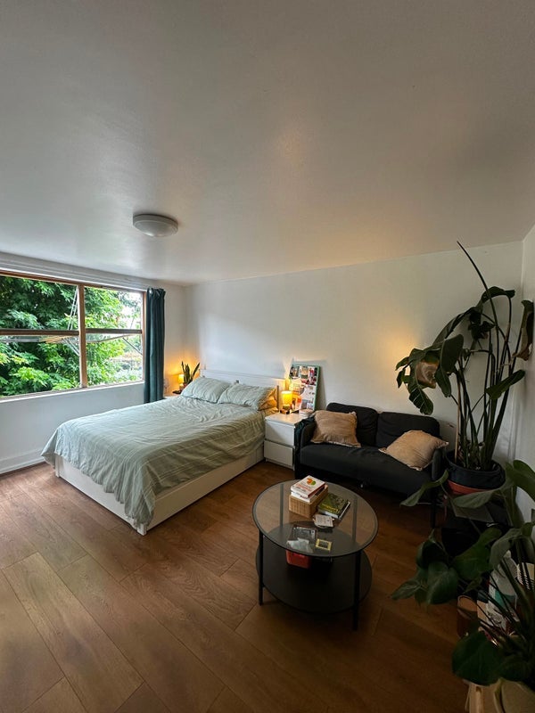 Room Donegal Street in Greater London