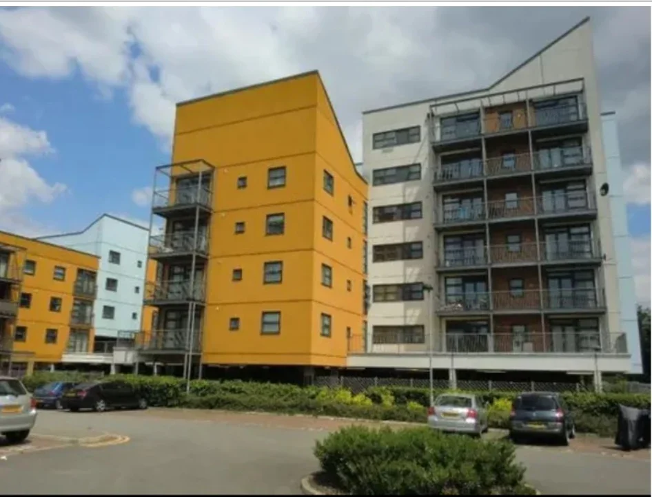 Flat Maltings Close in Greater London
