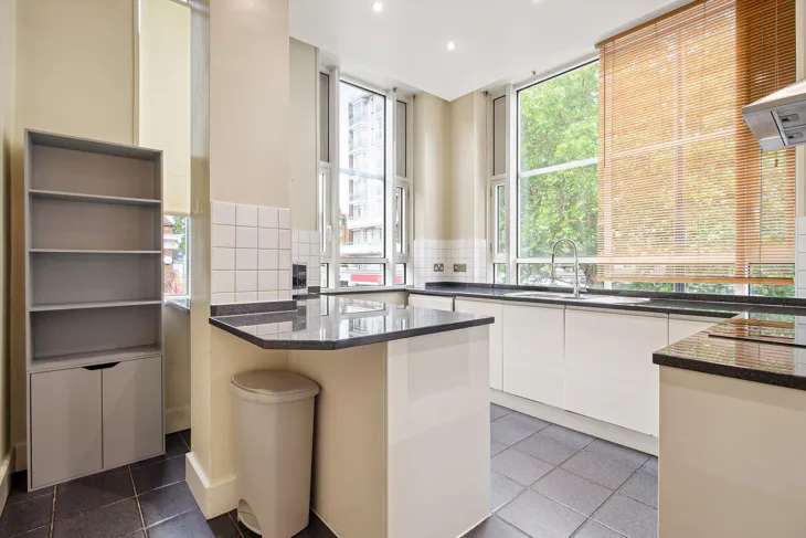 Flat Marylebone Road in City of Westminster