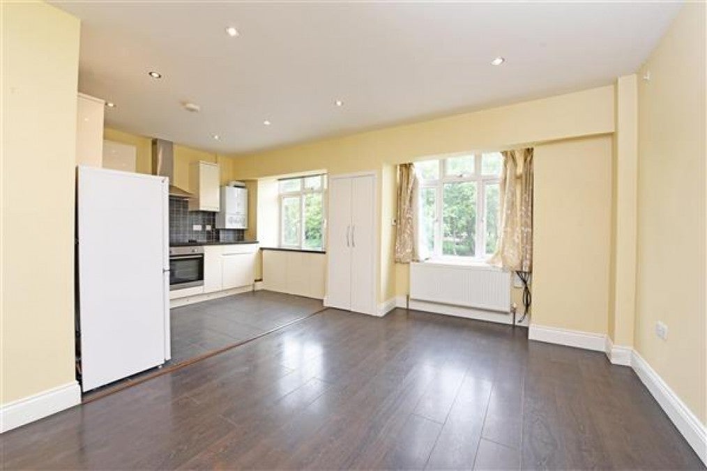House Approach Road in Greater London