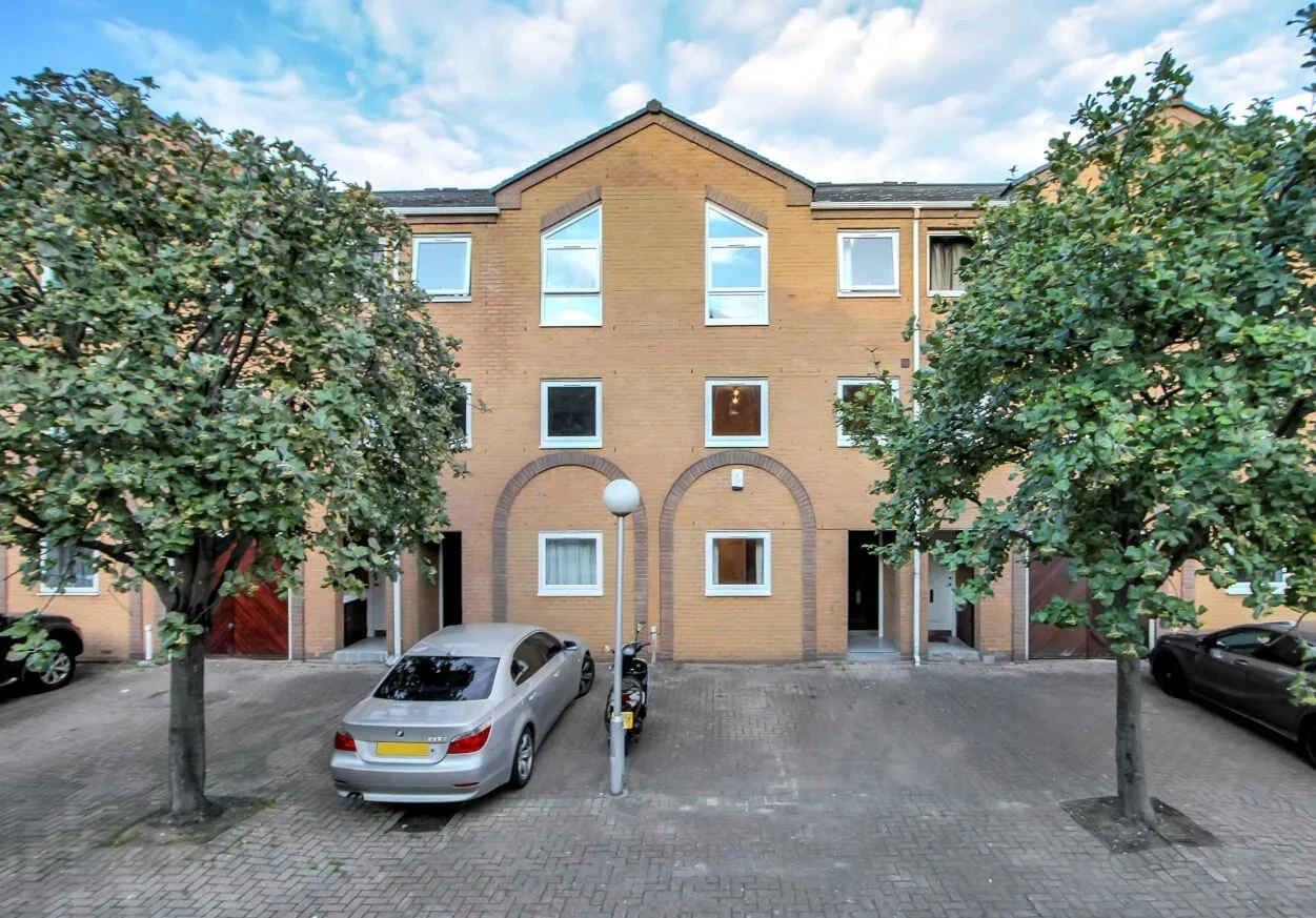 House Cyclops Mews in Greater London