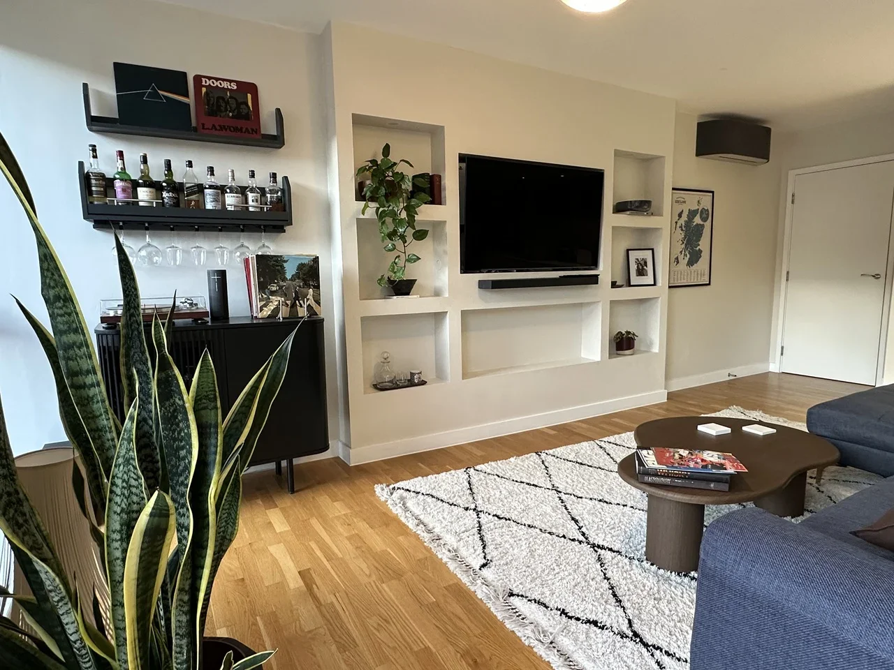 Flat Bathurst Square in Greater London
