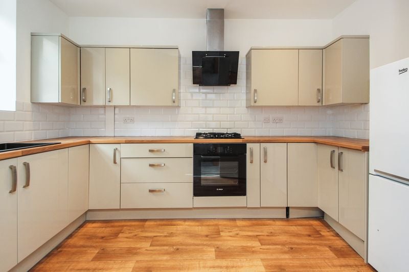 Flat Privet Road in Bournemouth