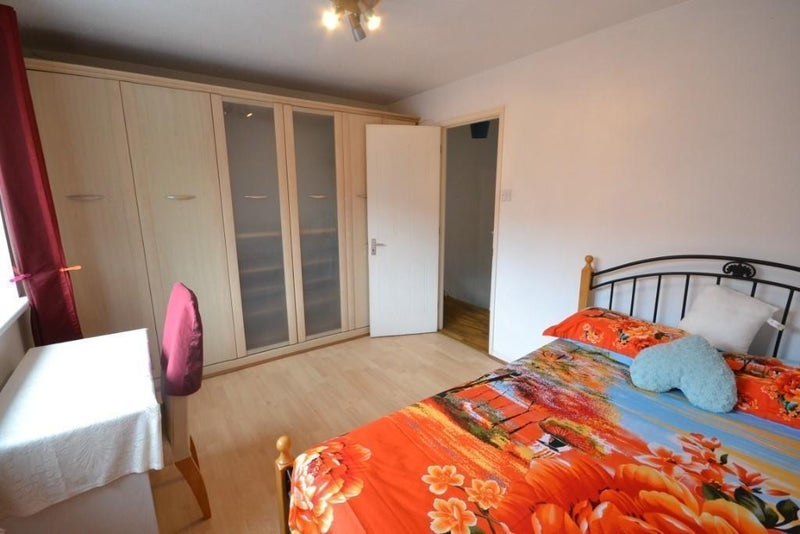 Room Dingle Gardens in Greater London