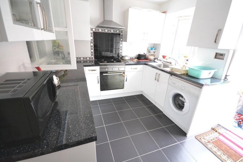 Room Dingle Gardens in Greater London