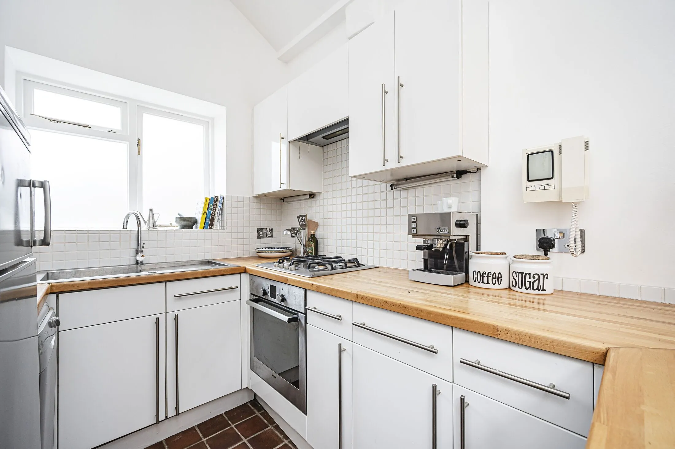 Flat Clark Street in Greater London