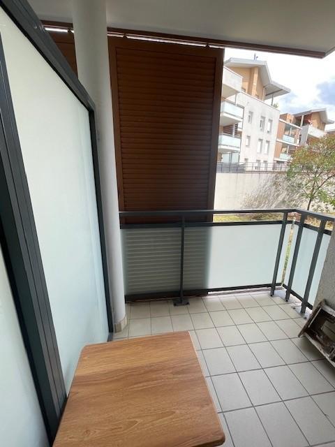 Appartement Rue Aimé Césaire à Décines-Charpieu