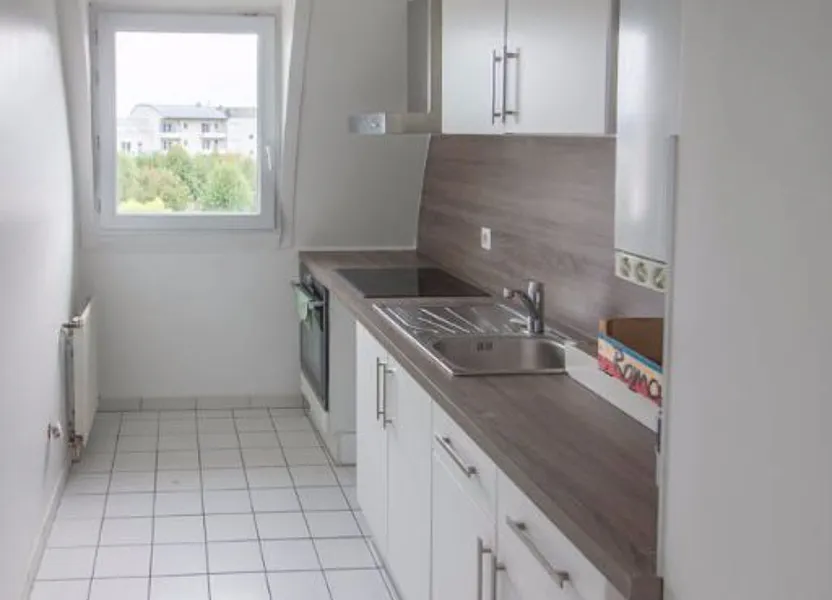 Flat Rue des Astres Beiges in Cergy