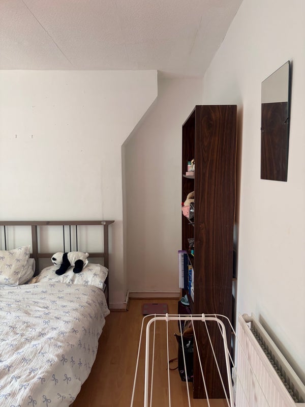 Flat Tiverton Street in Greater London