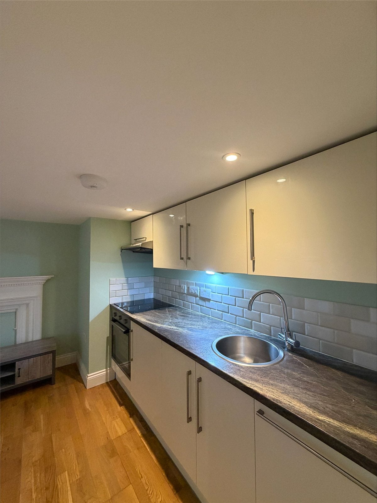 Flat Clarence Road in Windsor