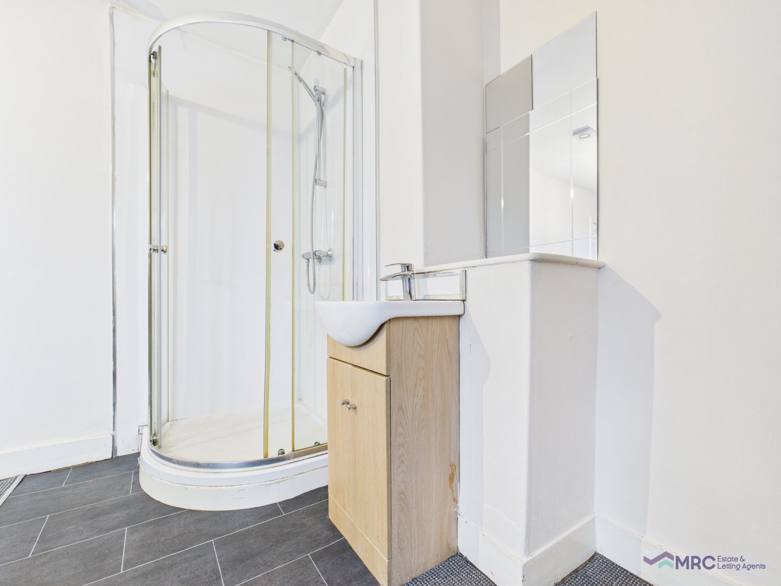 Room Harley Street in Hull