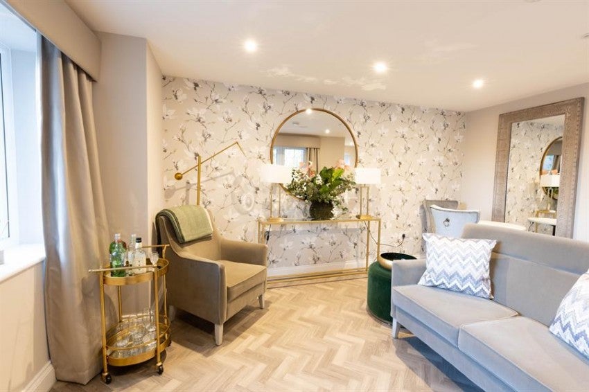 Flat Whitbarrow Road in Lymm