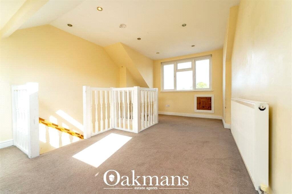 Flat Hewell Road in Bromsgrove