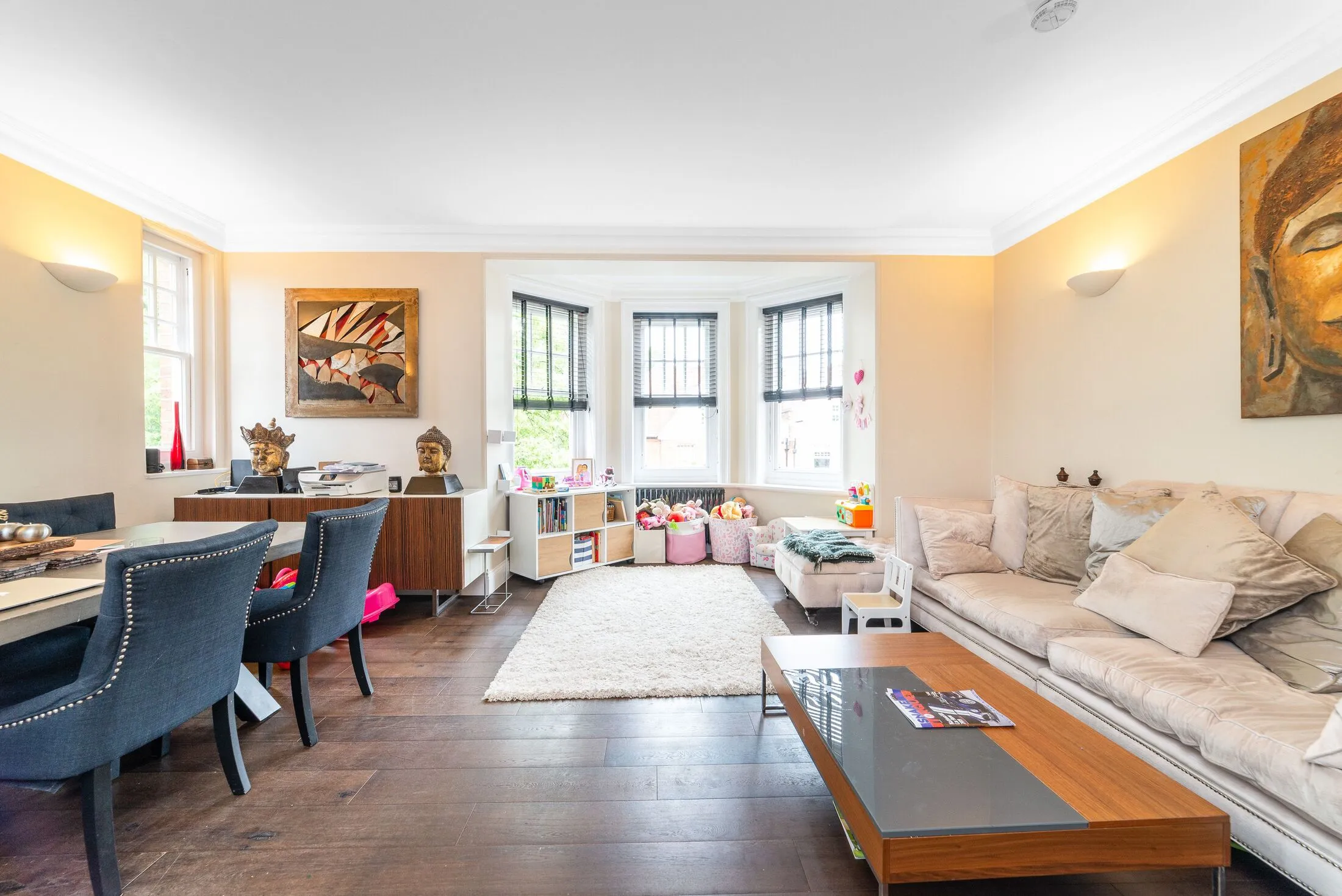 Flat Wedderburn Road in Greater London