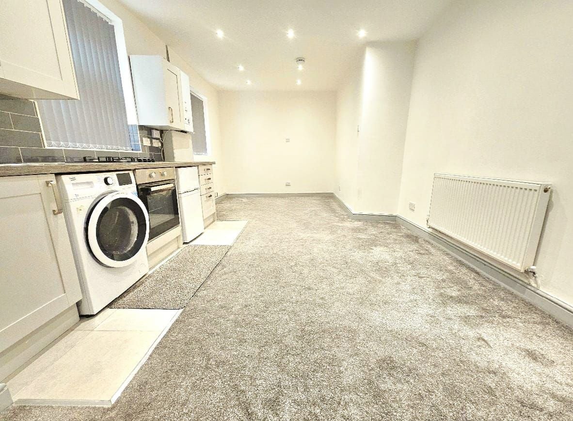 Flat Slade Lane in Manchester