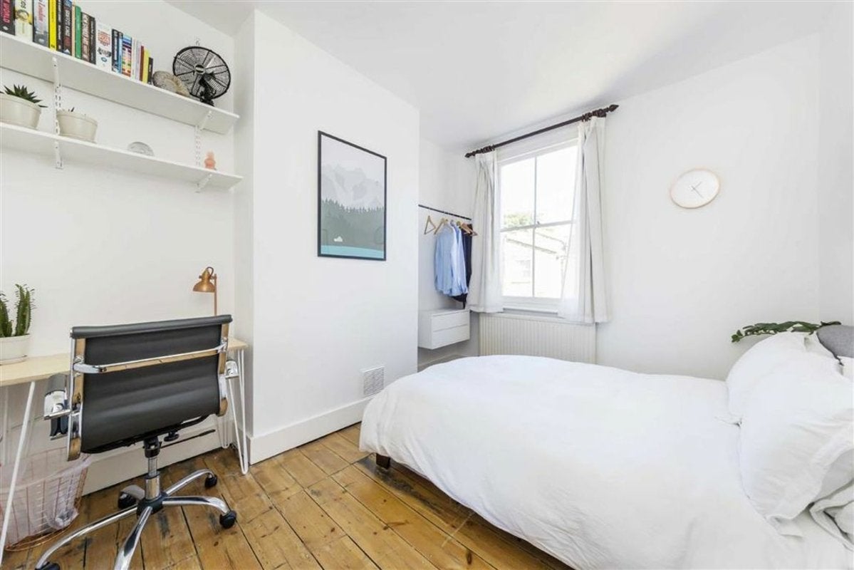 House Wellington Row in Greater London