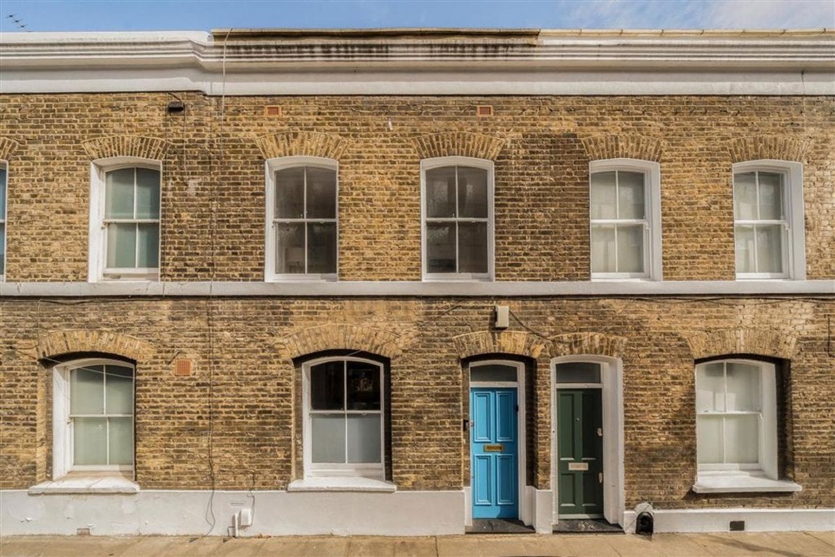 House Wellington Row in Greater London