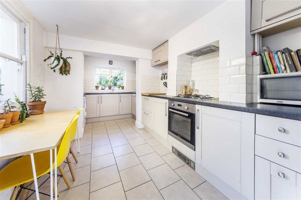 House Wellington Row in Greater London