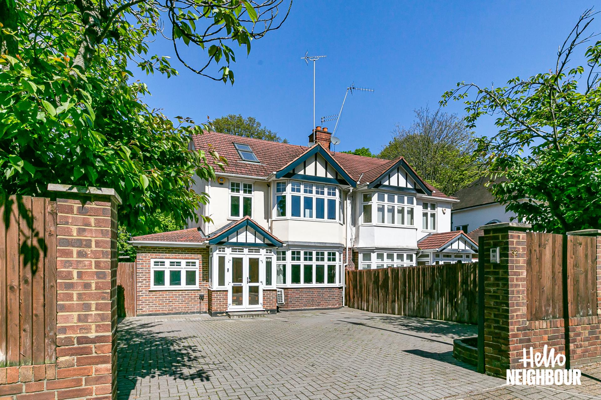 House Roehampton Vale in Greater London