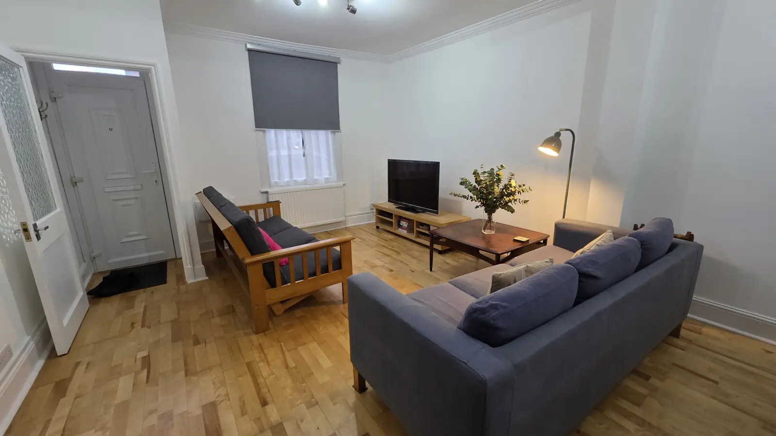 Flat Wesley Avenue in Greater London