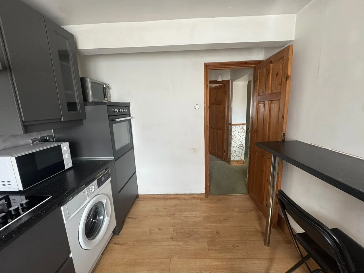 Flat Fairlop Gardens in Greater London